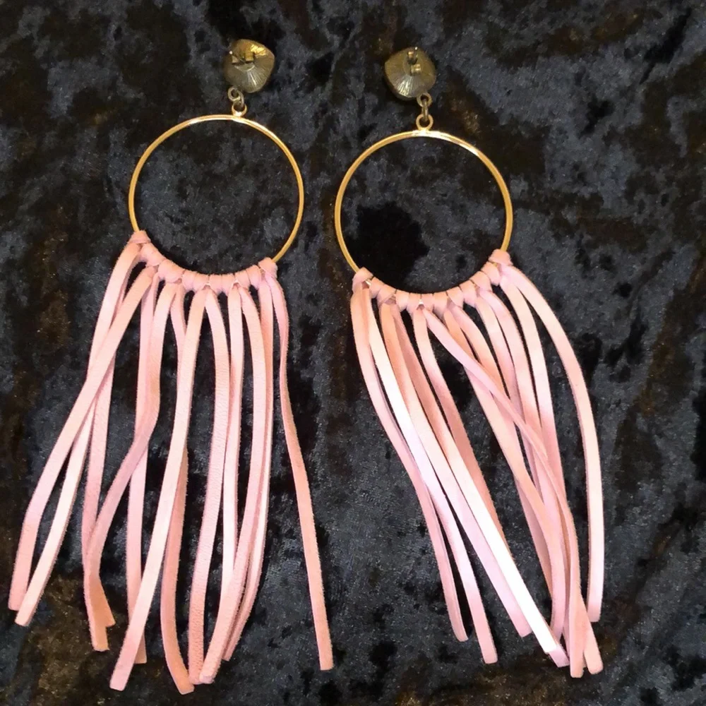 NWOT Blush Fringe Earrings with AB Crystals - Picture 4 of 4